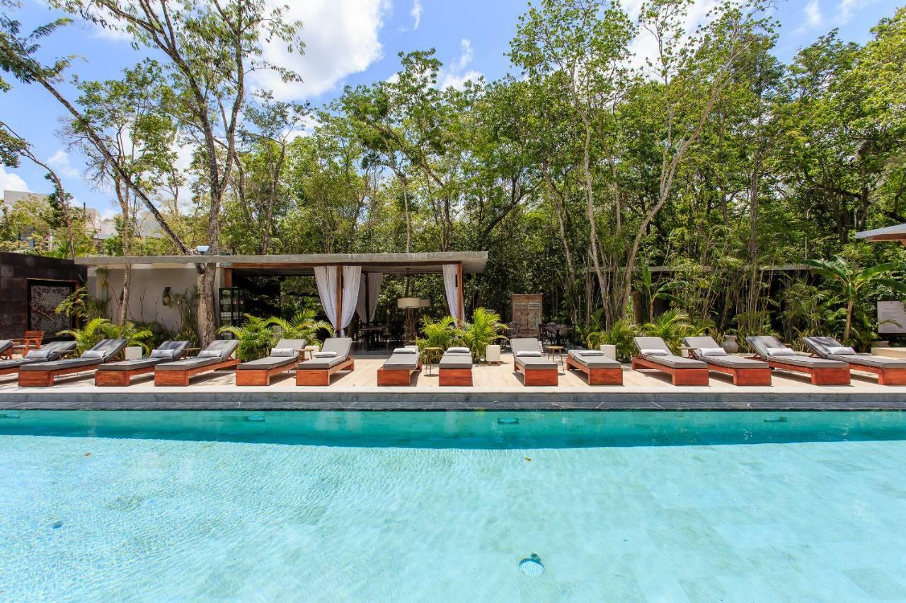 Apartment Private Plunge Pool, Art, Spa, Pool With Cabanas
