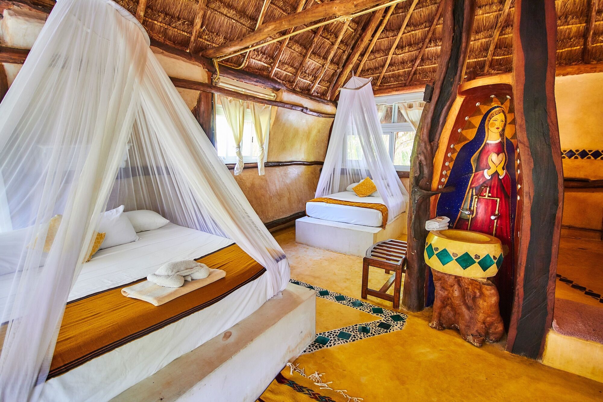 Lamar Front And Pool