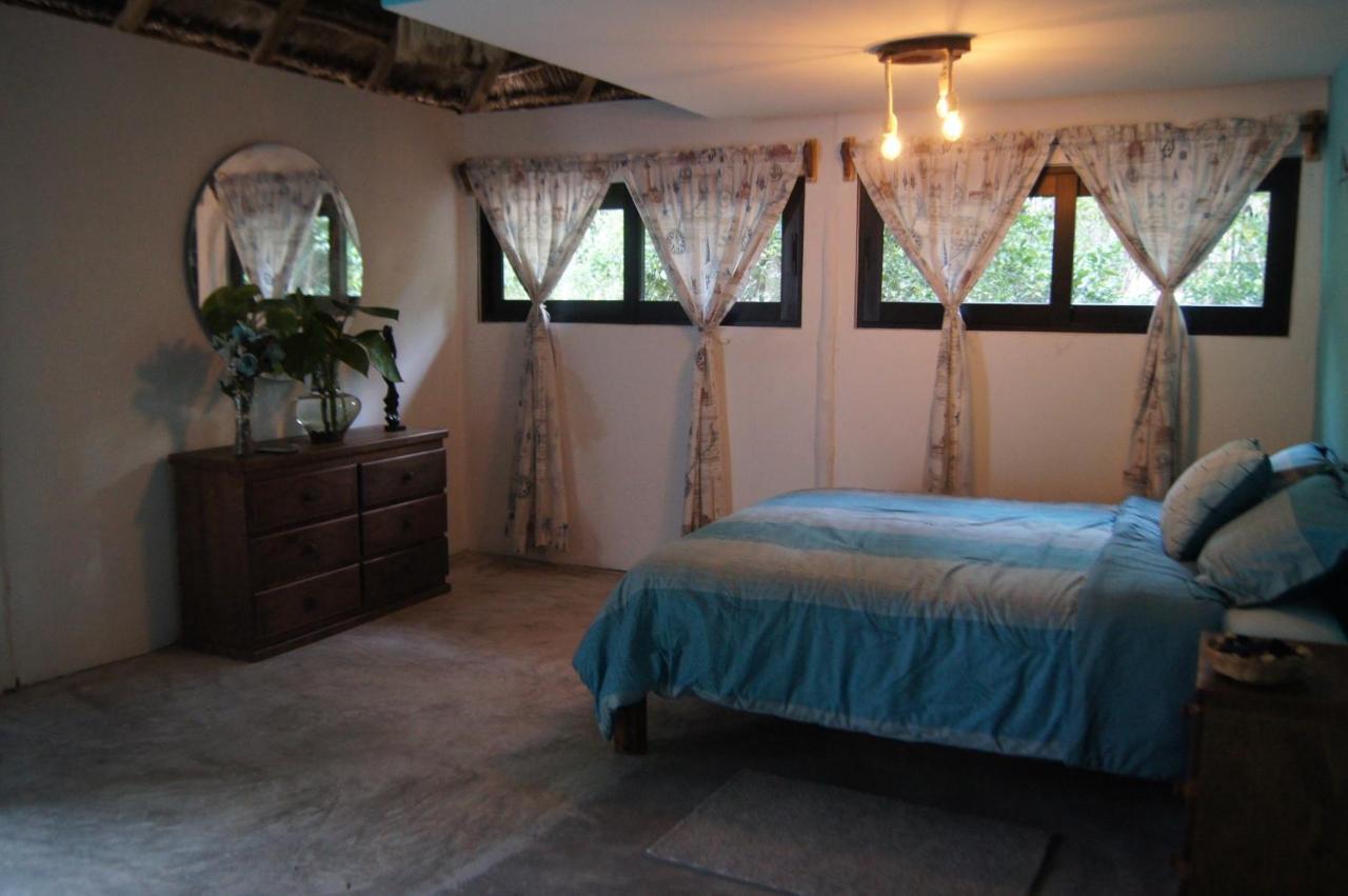 Cabanas La Alborada Hotel