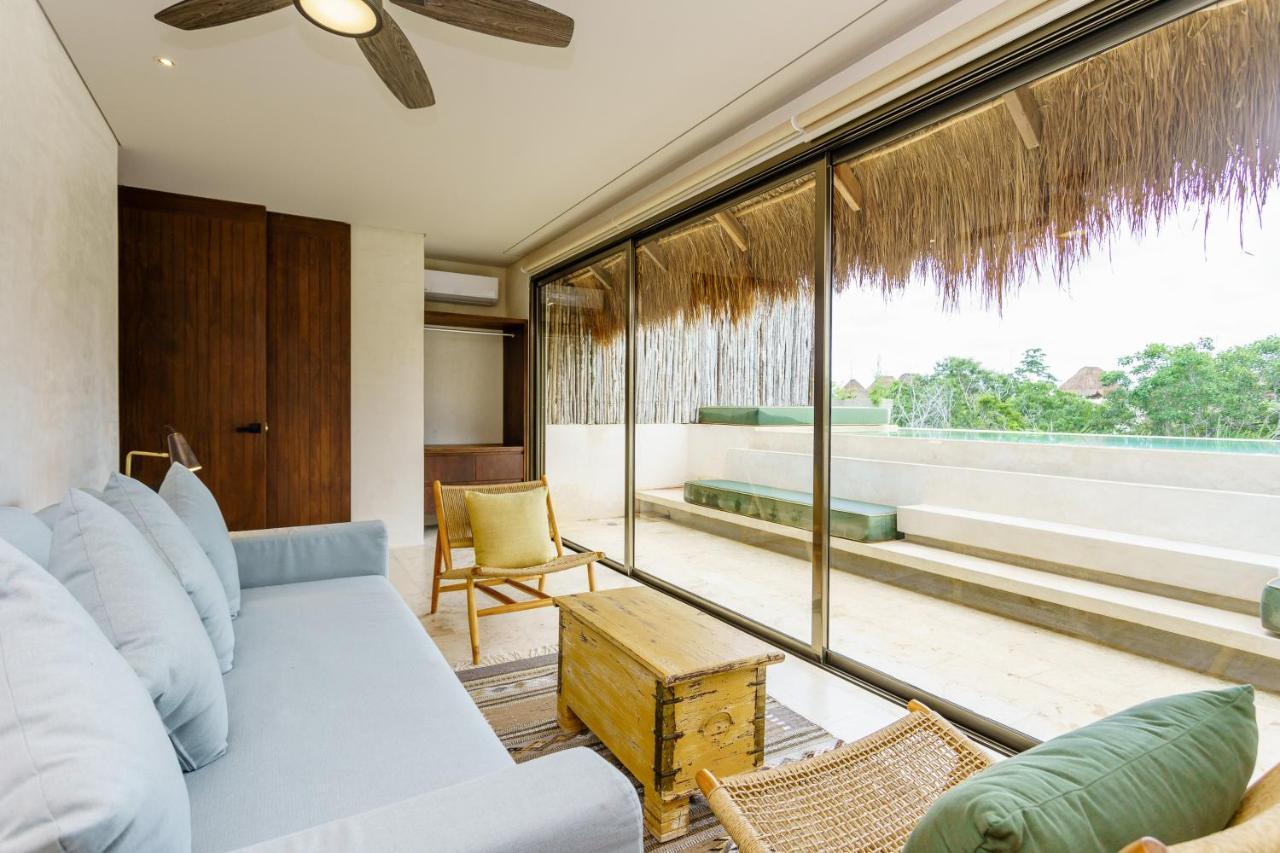 Luxury & Nature Meet A Private Pool & Roof Pool Apartment *